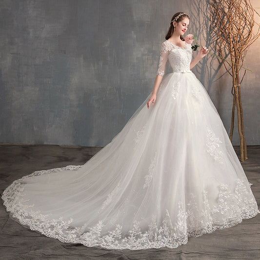 Robe de mariée traînante