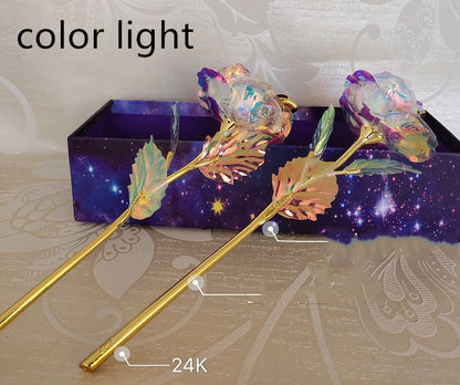 Roses 24K Lumineuses, Couleur Or