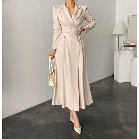 Robe de costume longue à la mode pour femmes