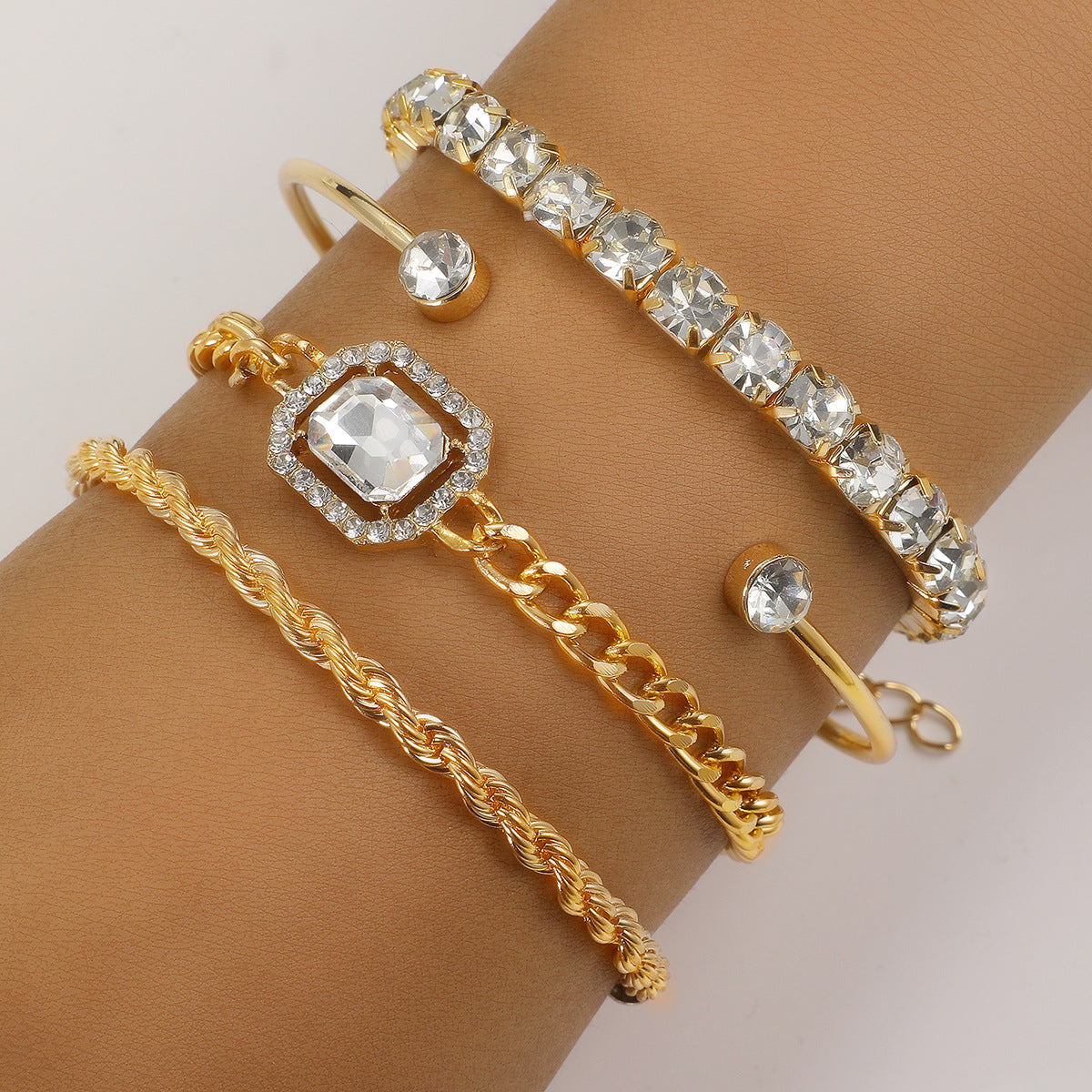 Bracelets en diamant punk 4pcs