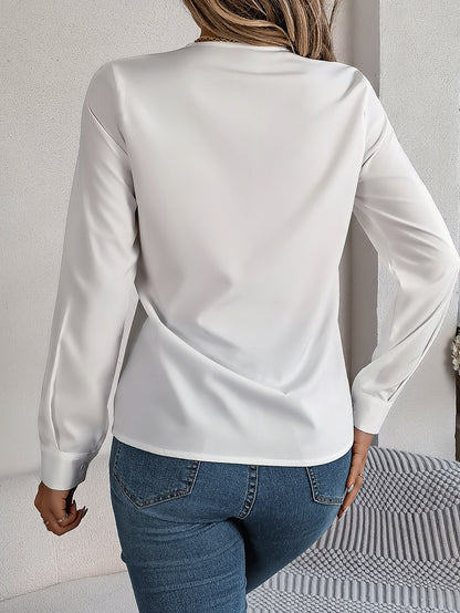 Chemise élégante à col en V